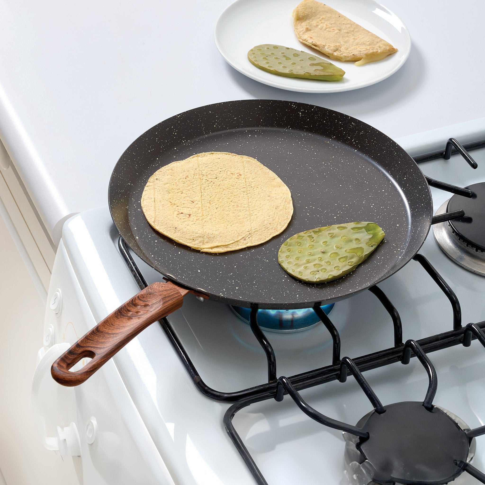 Comal CarbonPro 28cm – Betterware